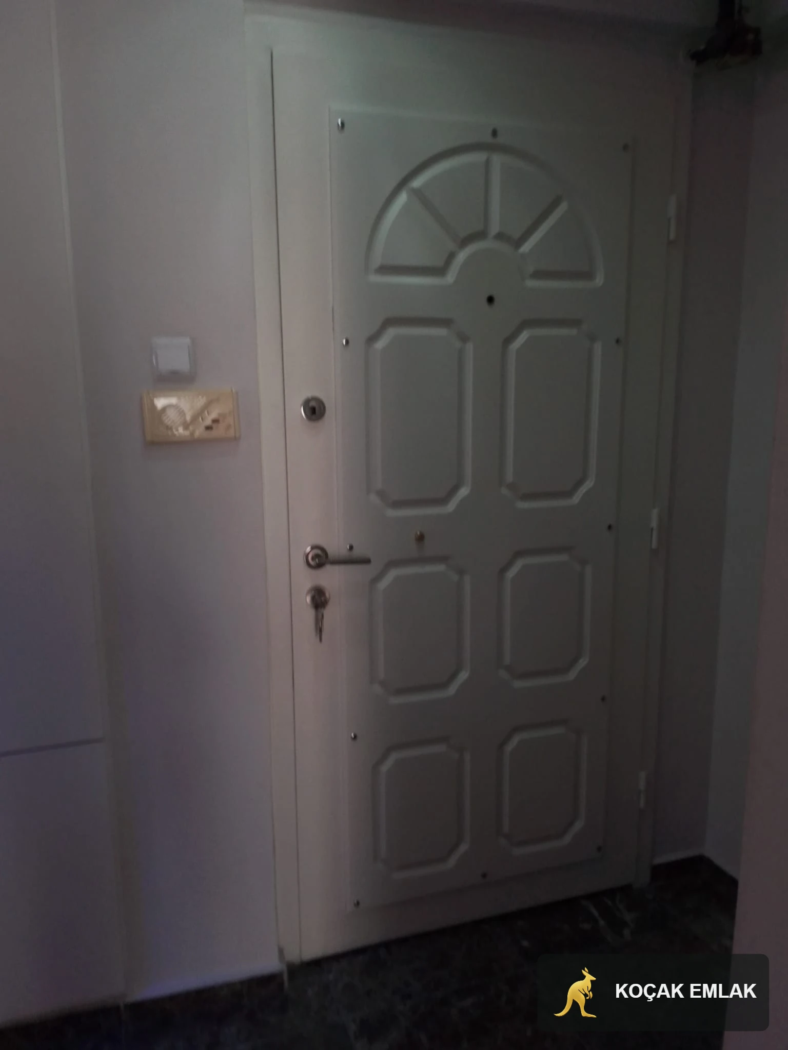 BOSTANLI MERKEZDE ARAKAT KÖŞE ASANSÖRLÜ SATILIK DAİRE.KOÇAK EMLAK · fotoğraf 3