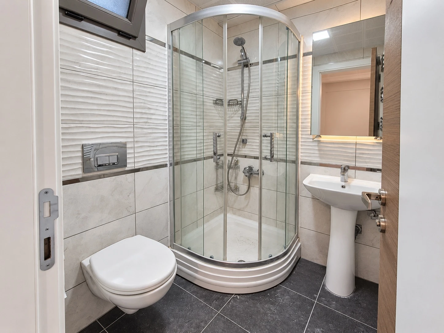 BOSTANLI MERKEZDE YENİ BİNA KÖŞE DAİRE ⁨⁨3+1⁩⁩ SATILIK.KOÇAK EMLAK · fotoğraf 13