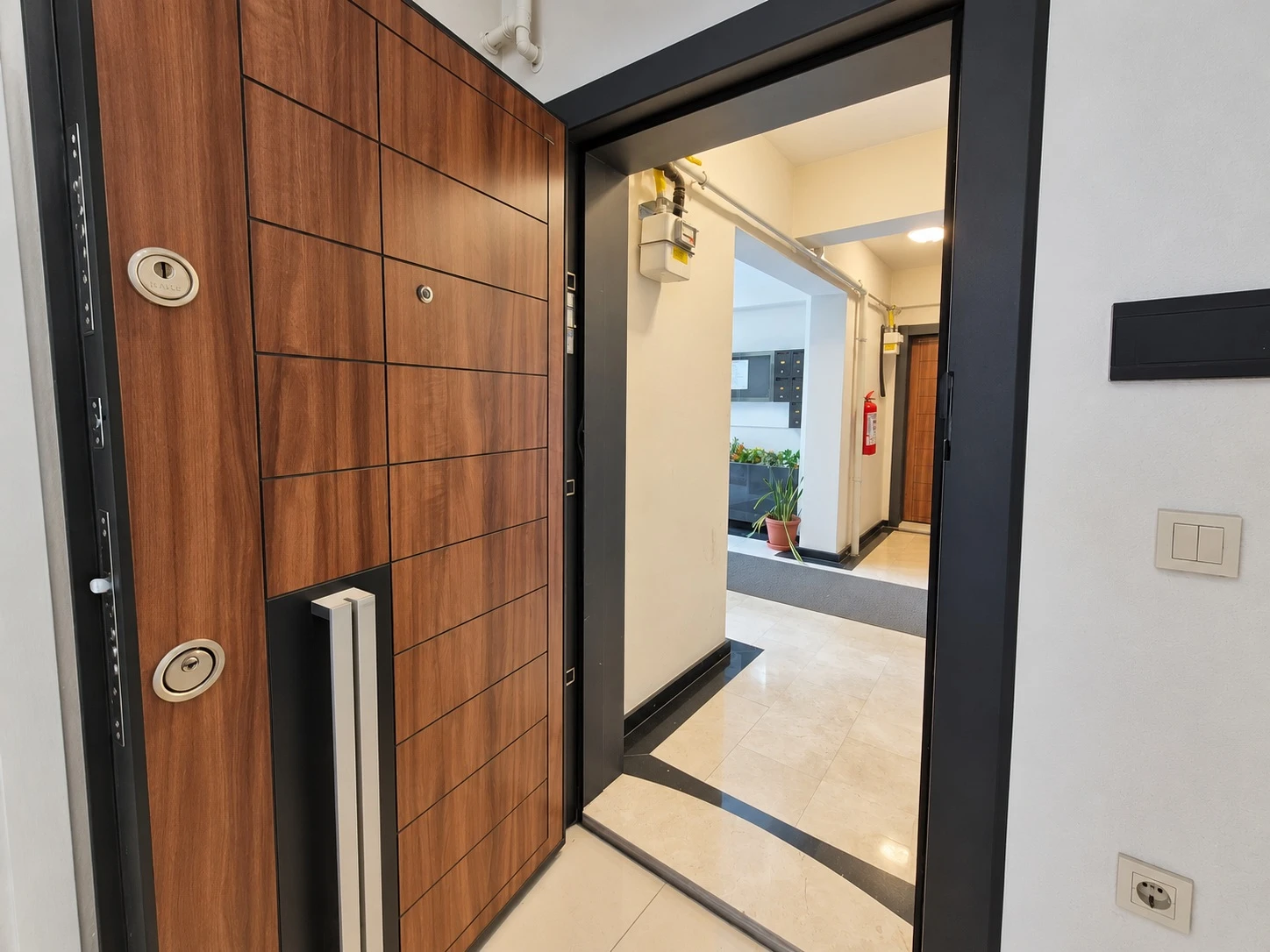 BOSTANLI MERKEZDE YENİ BİNA KÖŞE DAİRE ⁨⁨3+1⁩⁩ SATILIK.KOÇAK EMLAK · fotoğraf 17