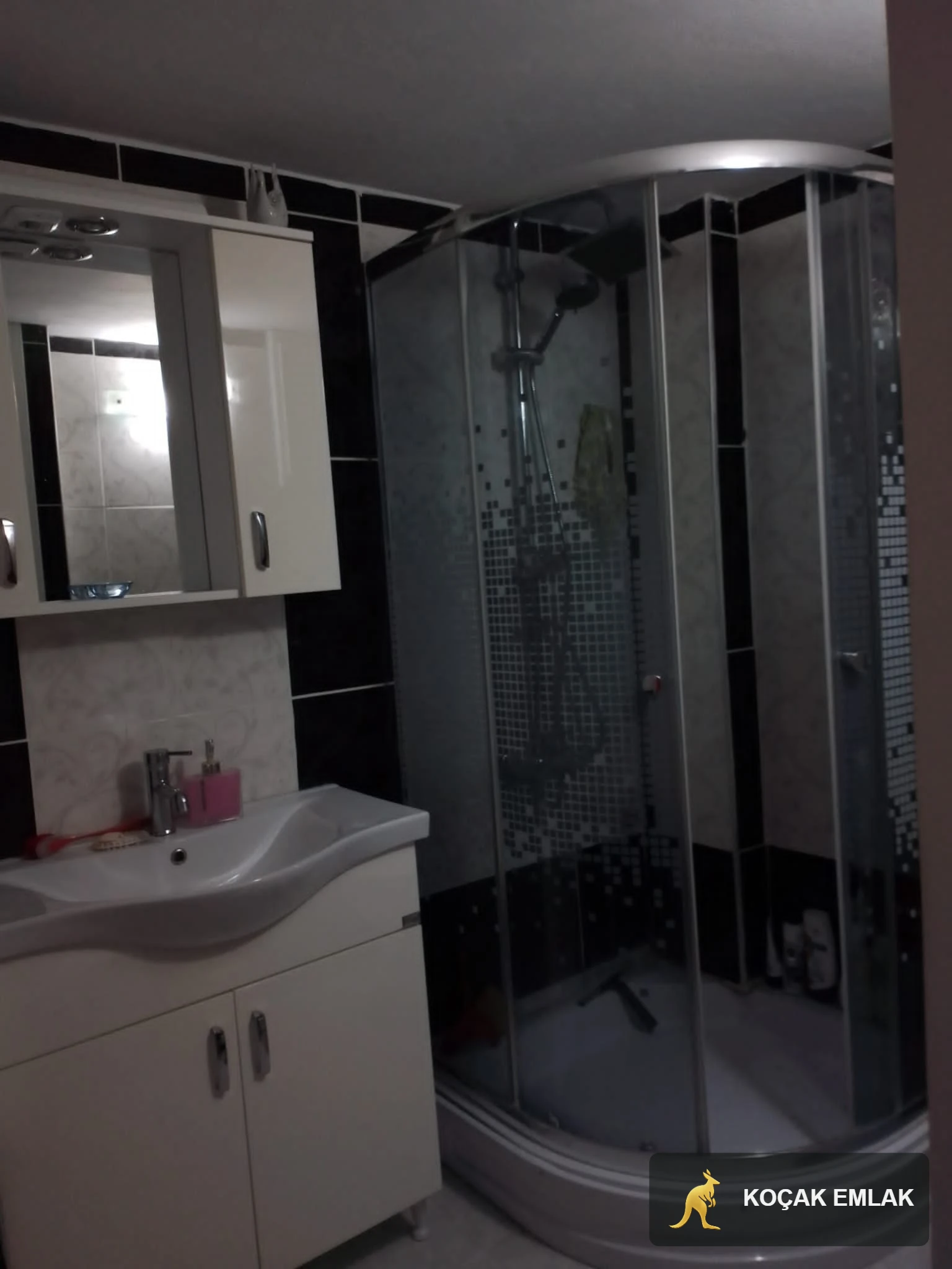BOSTANLI MERKEZDE ARAKAT KÖŞE ASANSÖRLÜ SATILIK DAİRE.KOÇAK EMLAK · fotoğraf 7
